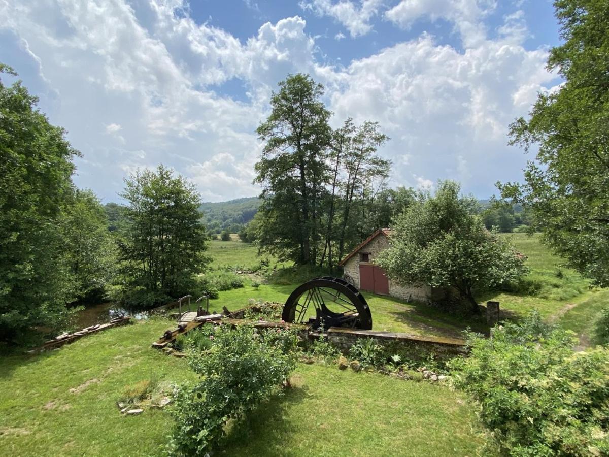 Bed and Breakfast Le Moulin De Razou Brassy Экстерьер фото