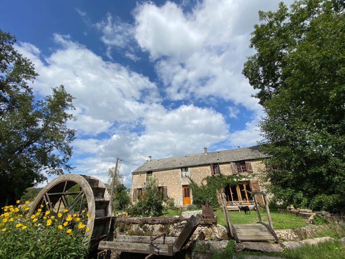 Bed and Breakfast Le Moulin De Razou Brassy Экстерьер фото